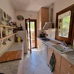 Sea & Garden דירה